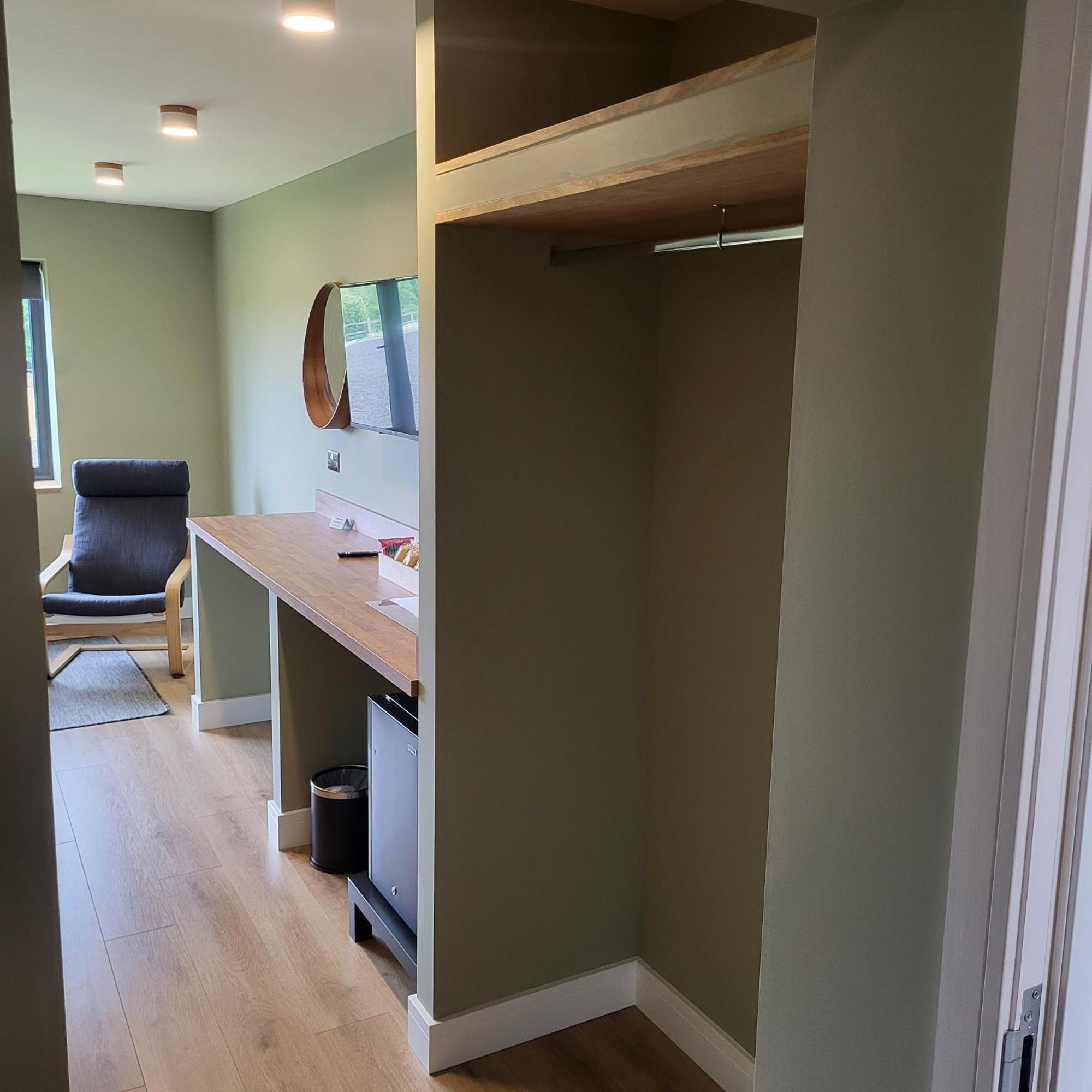 Open Acres Accommodation&airport Parking Backwell