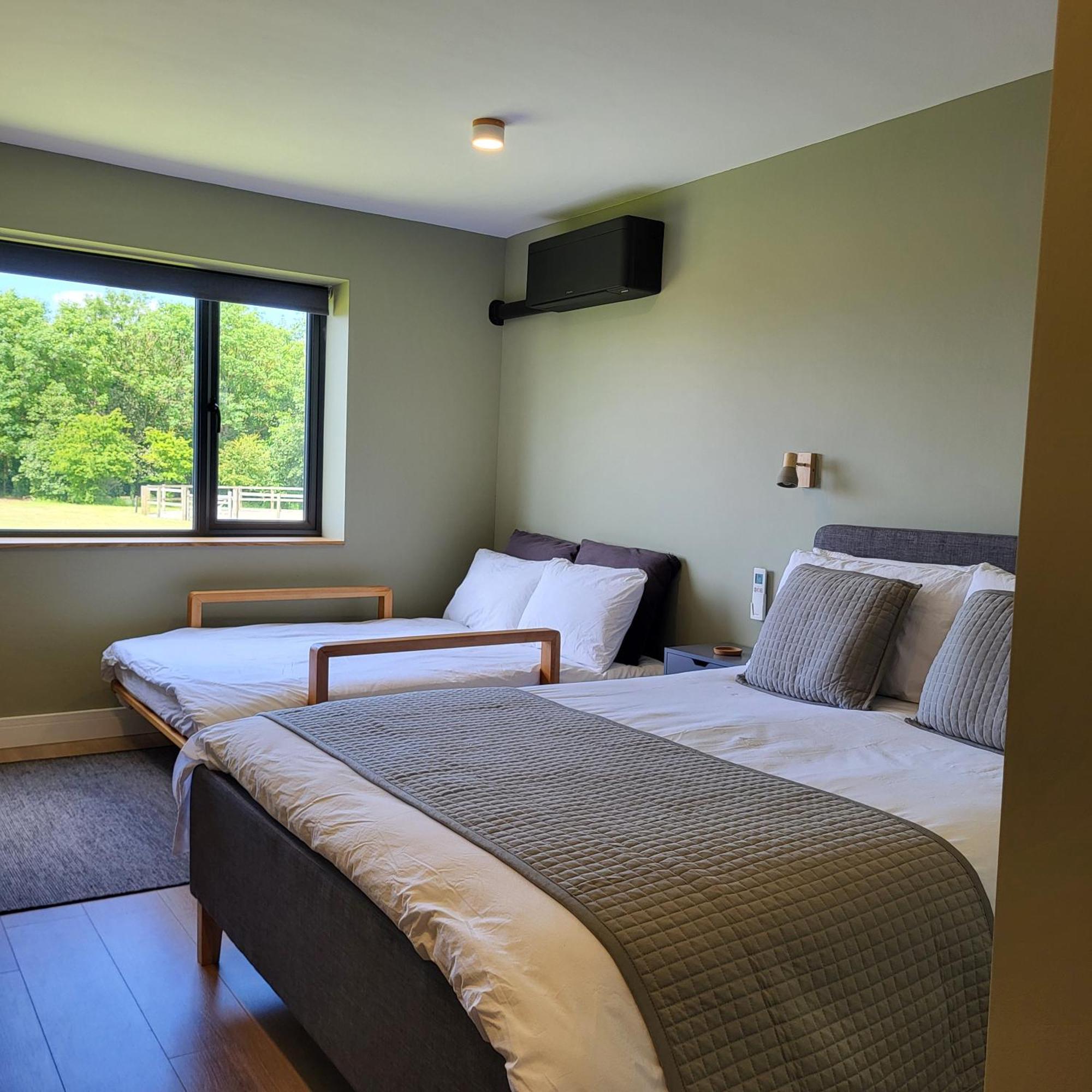 Maison d'hôtes Open Acres Accommodation&airport Parking *