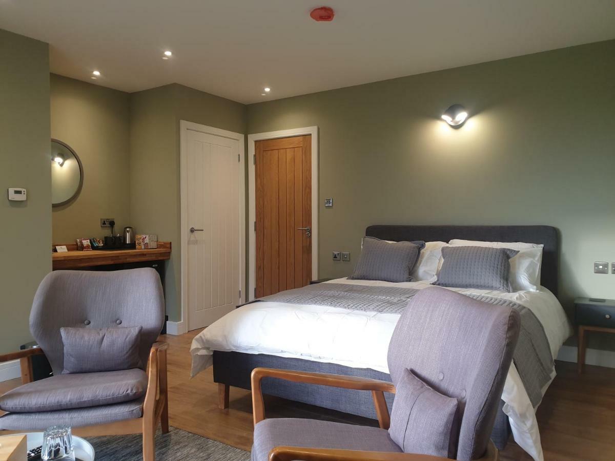Open Acres Accommodation&airport Parking *
